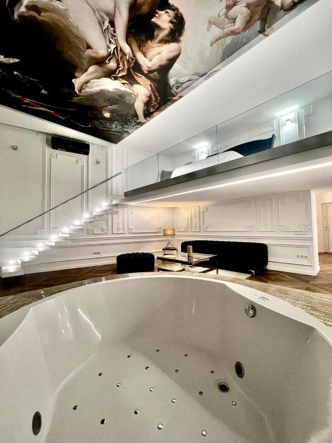 Apartamento Vip Jacuzzi Luxury Budapest Exterior foto