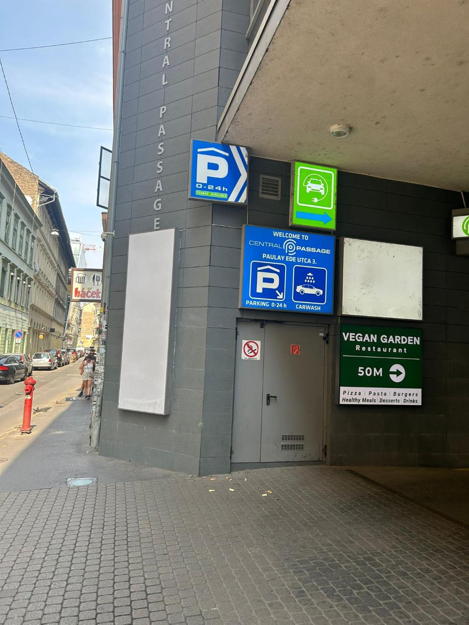 Apartamento Vip Jacuzzi Luxury Budapest Exterior foto